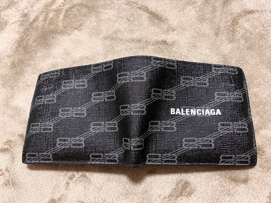 【ベベ】BALENCIAGA ブラック 二つ折り財布Folded Coin