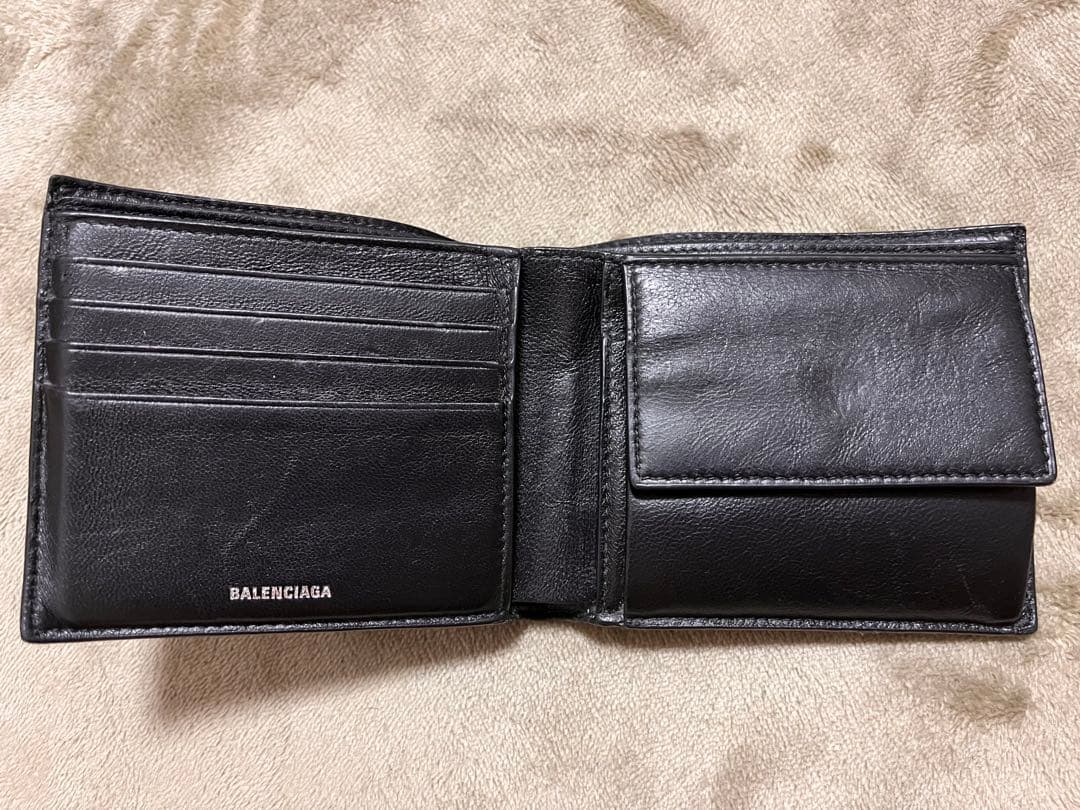 【ベベ】BALENCIAGA ブラック 二つ折り財布Folded Coin