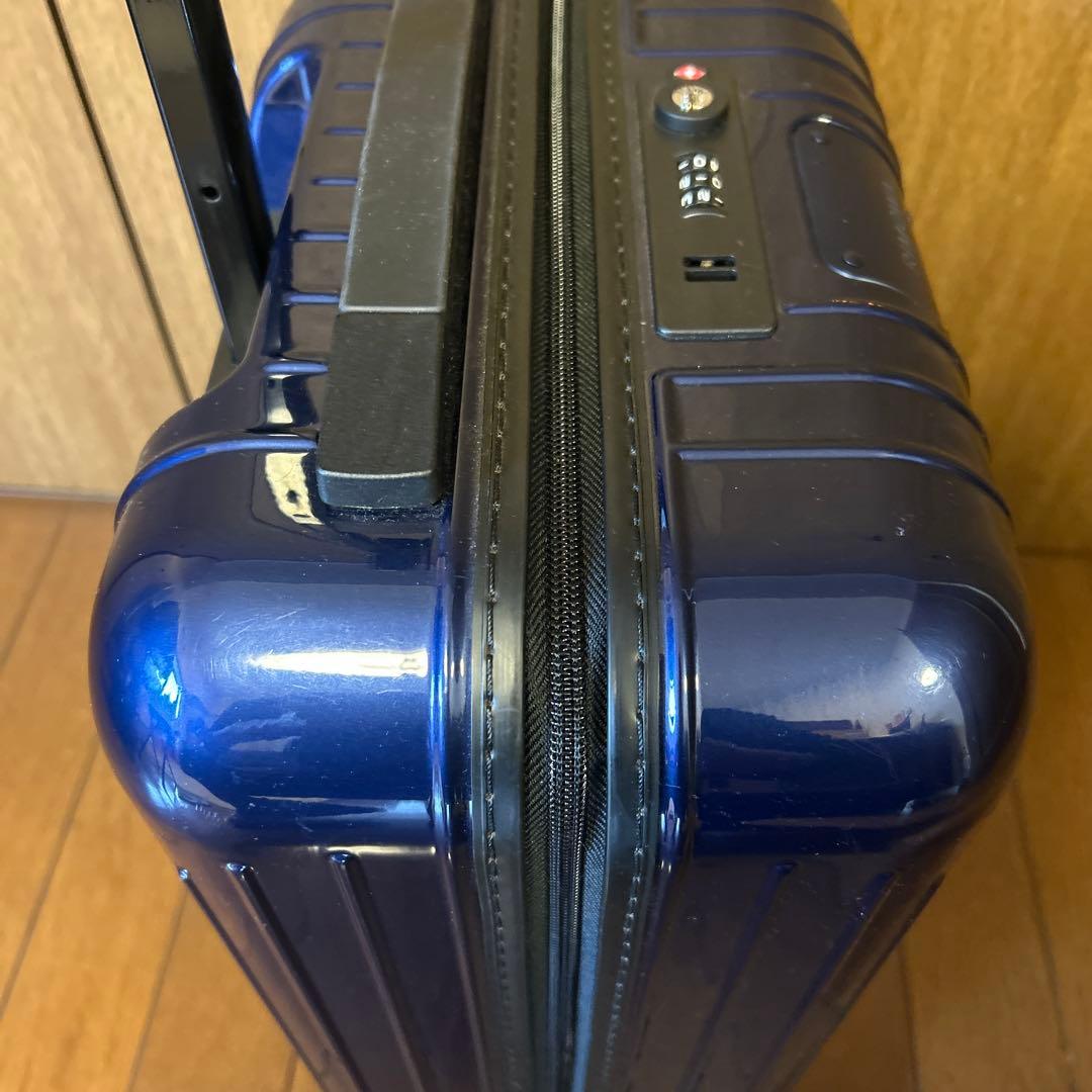 【使用3回】リモワ　エッセンシャルライト　19L　入手困難生産終了モデル