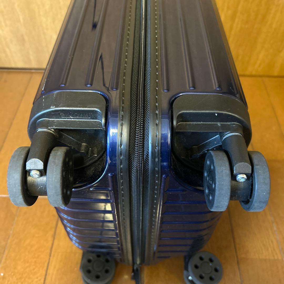 【使用3回】リモワ　エッセンシャルライト　19L　入手困難生産終了モデル