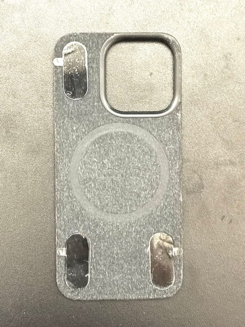 iPhoneアクセサリー NOMAD magnetic leatherback iPhone15Pro