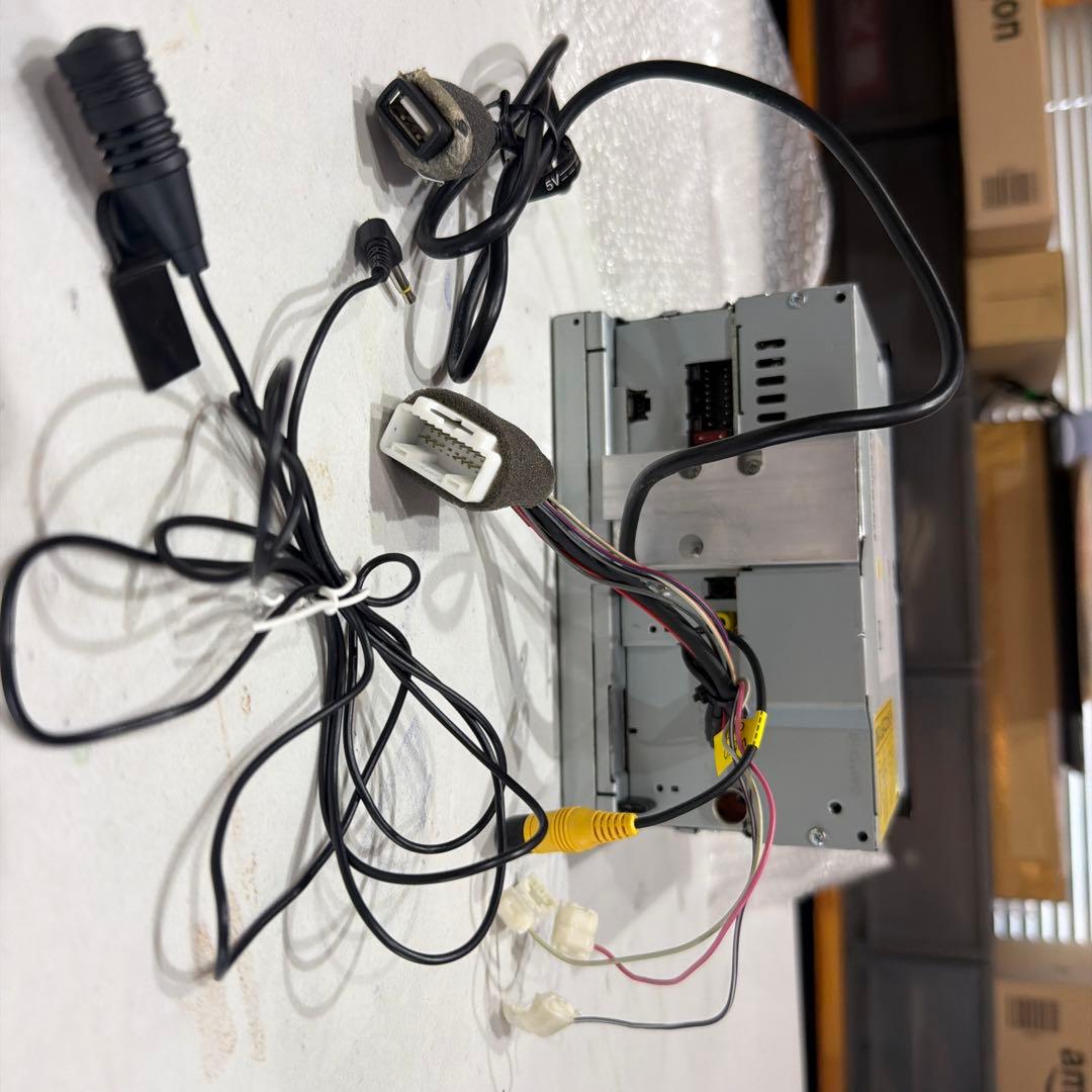 ダイハツ　DUK-W69D　ディスプレイオーディオ　DVD　Bluetooth