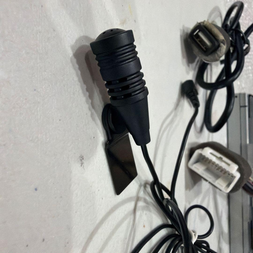 ダイハツ　DUK-W69D　ディスプレイオーディオ　DVD　Bluetooth