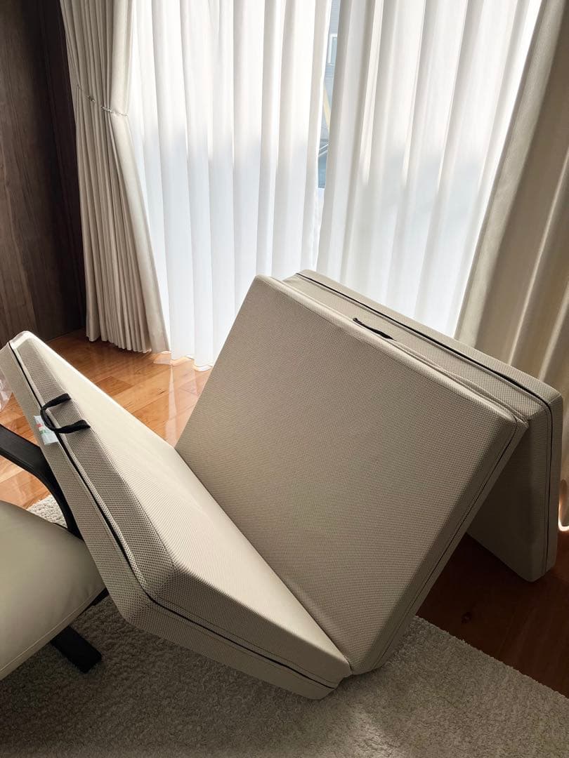 イタリア高品質　マニフレックス　三つ折り　高反発マット レスシングル