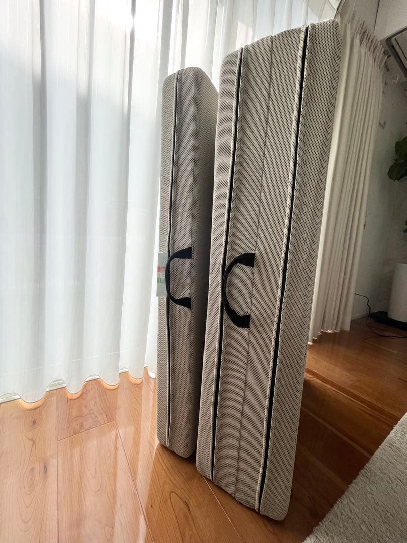 イタリア高品質　マニフレックス　三つ折り　高反発マット レスシングル