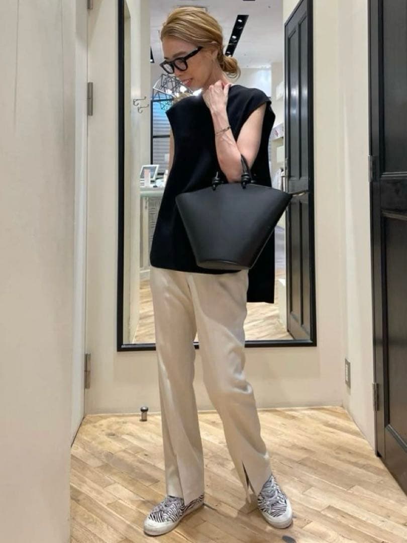 美品 定価2.4万円❤️ウィムガゼット スリットパンツ⭐️送料無料