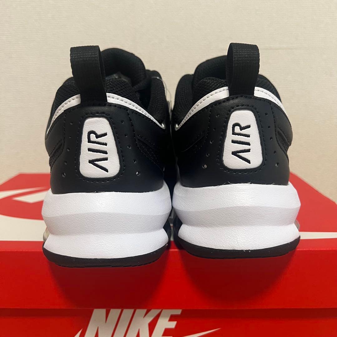 NIKE エアマックス ブラック/ホワイト