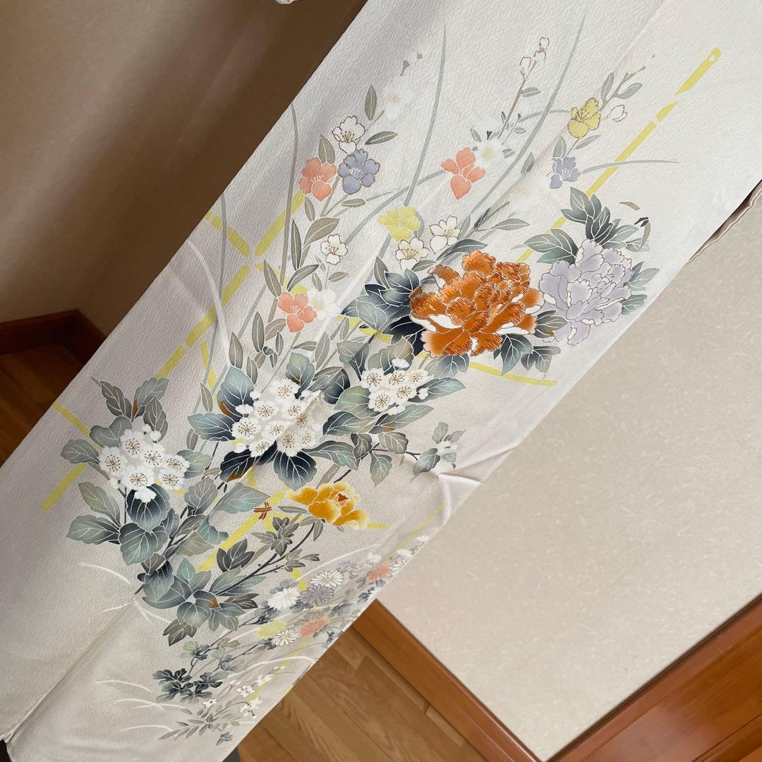 ひろりん様おまとめ　優しい生成色に四季花が美しい訪問着