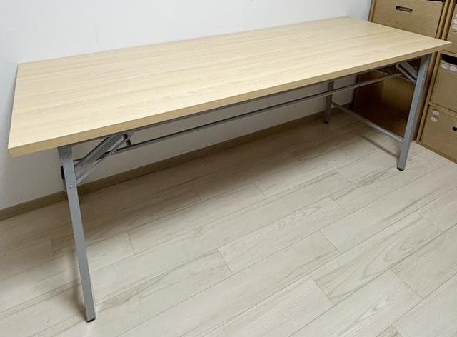 メープル木目の折りたたみテーブル　奥行ワイドタイプ　サンワサプライ