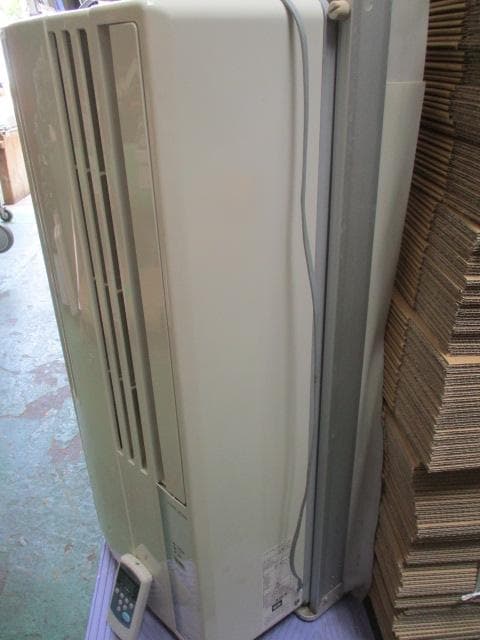 コロナ ルーム エアコン 窓エアコン CW F1617 枠・リモコン付き 17年
