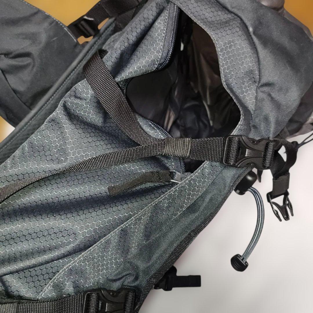 アコンカグア　45L バックパック　USHUAIA　レインカバー付き　ウスアイア