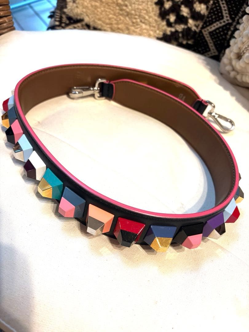 お値下げしました。 美品傷無し！ FENDI ショルダーストラップ