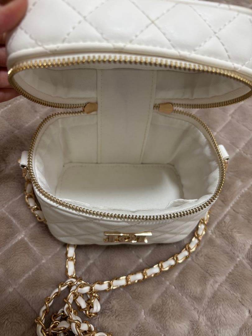 t*a様 【Darich】キルティングスクエアミニバッグ ホワイト