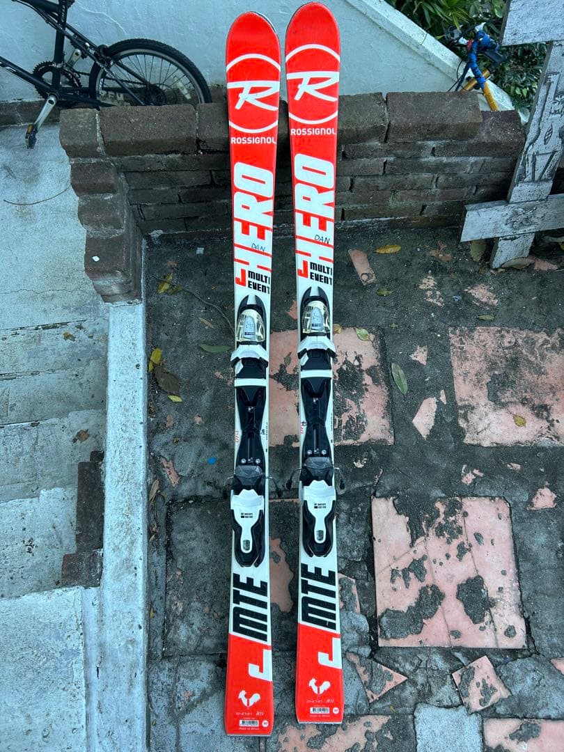 Rossignol HERO ジュニア用　140cm R11