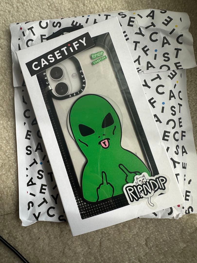 iPhone17 CASSETIFY ケース RIPNDIP