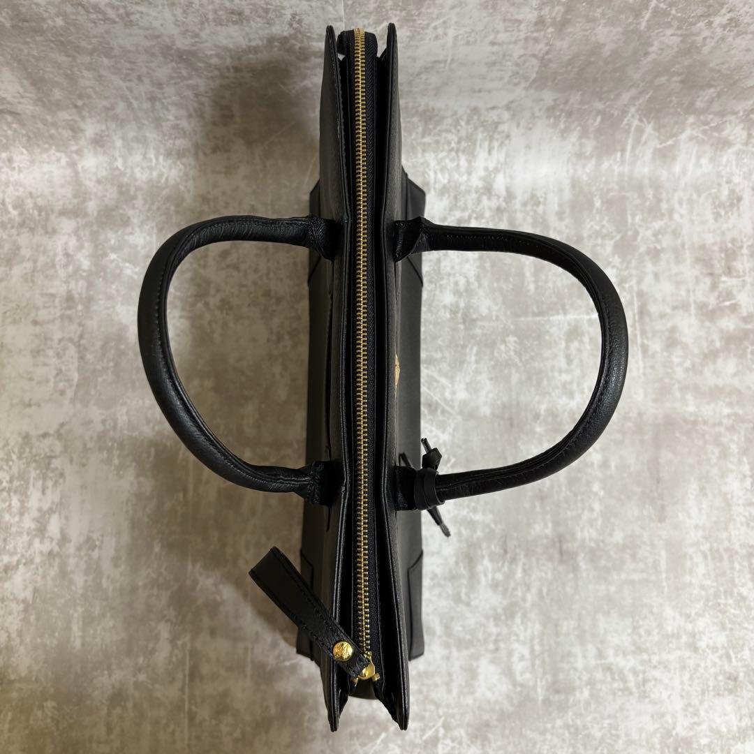 H21 Vivienne Westwood ビジネスバッグ　ブラック　チャーム付