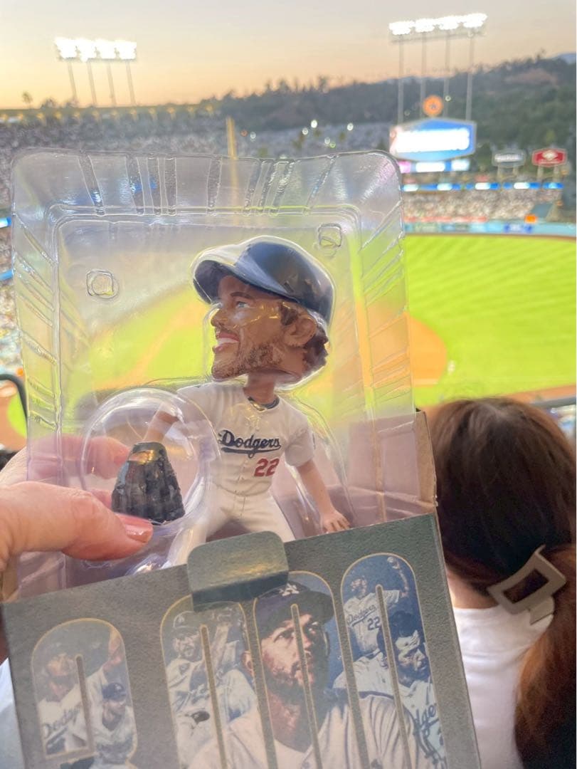 ボブルヘッド　クレイトン・カーショー 3000奪三振 フィギュア