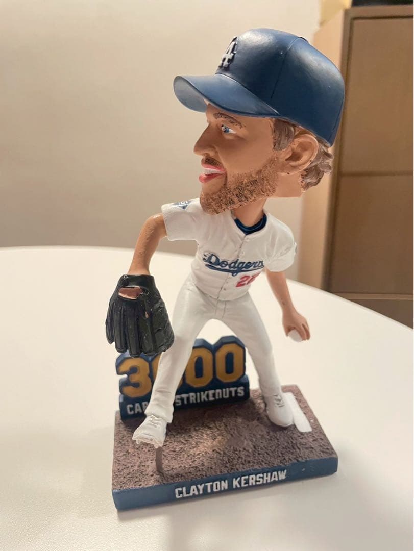 ボブルヘッド　クレイトン・カーショー 3000奪三振 フィギュア