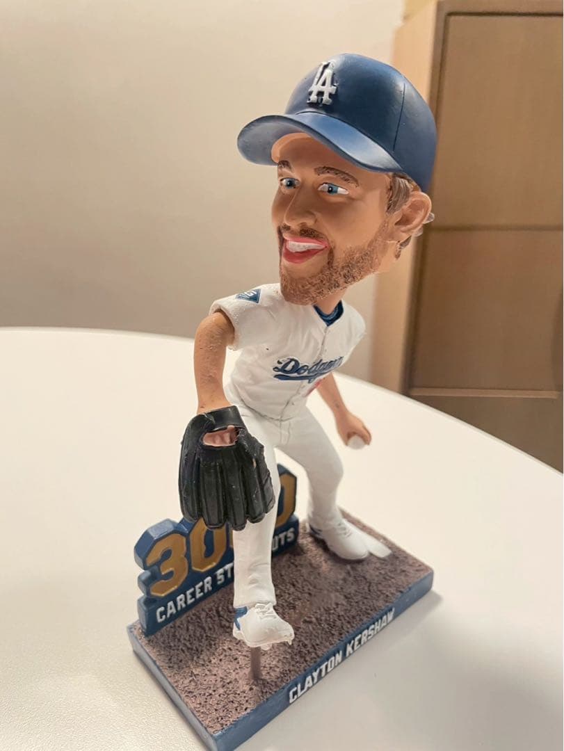 ボブルヘッド　クレイトン・カーショー 3000奪三振 フィギュア