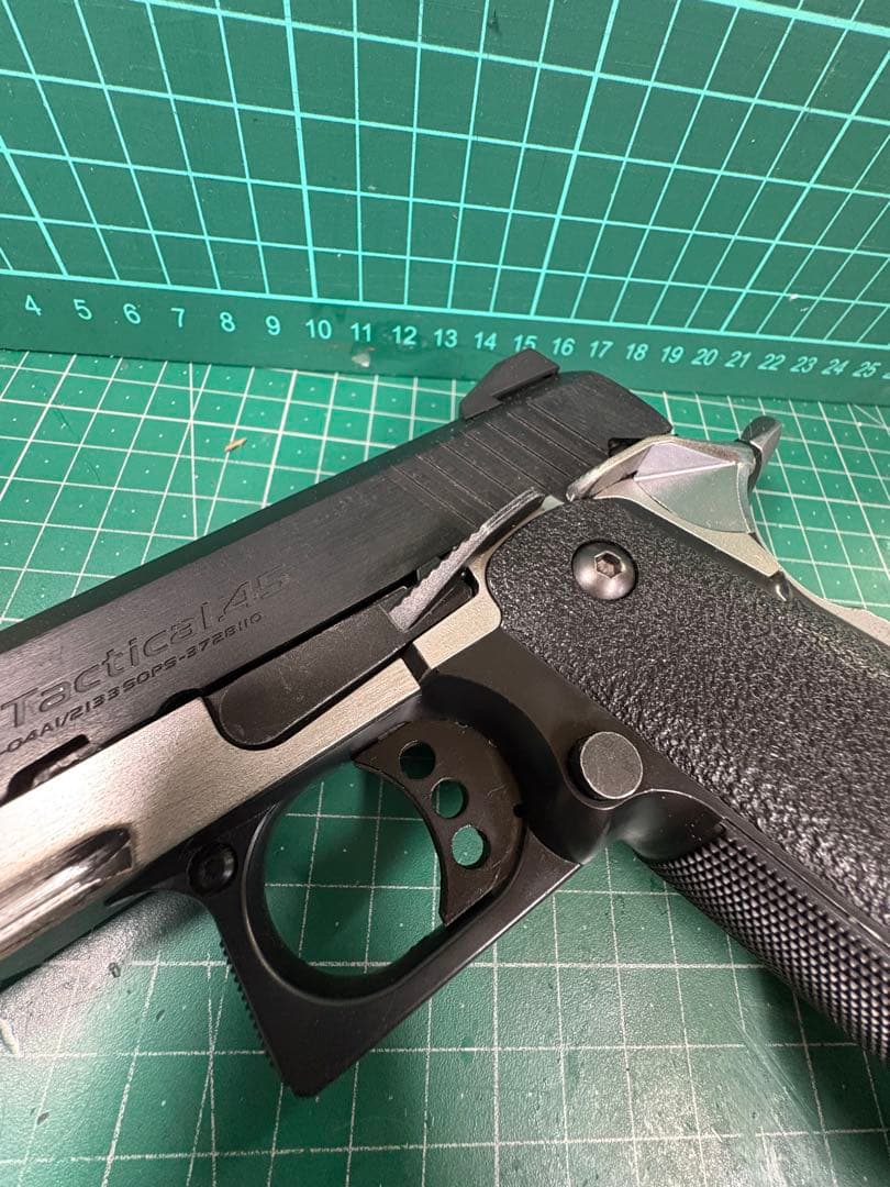 東京マルイ　ハイキャパ　4.3 集光サイト交換 マグウェル付き