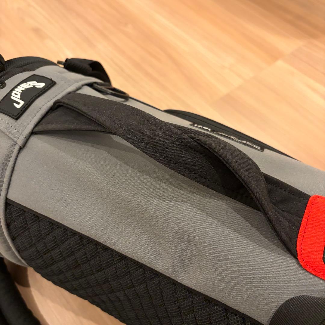 タイムセール中！Jones Rover Charcoal/Black/Red