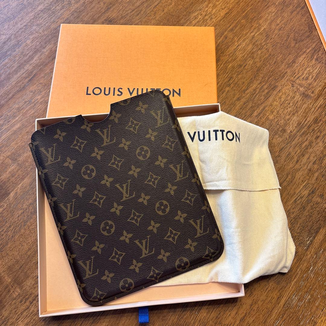 お値下げ　ルイヴィトン モノグラムiPadケース