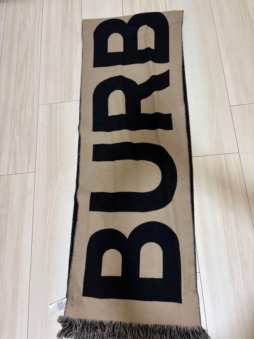 【高山⠀】BURBERRY マフラー