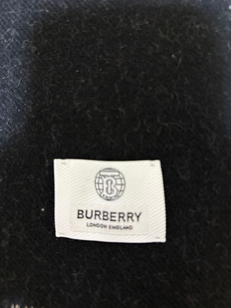 【高山⠀】BURBERRY マフラー