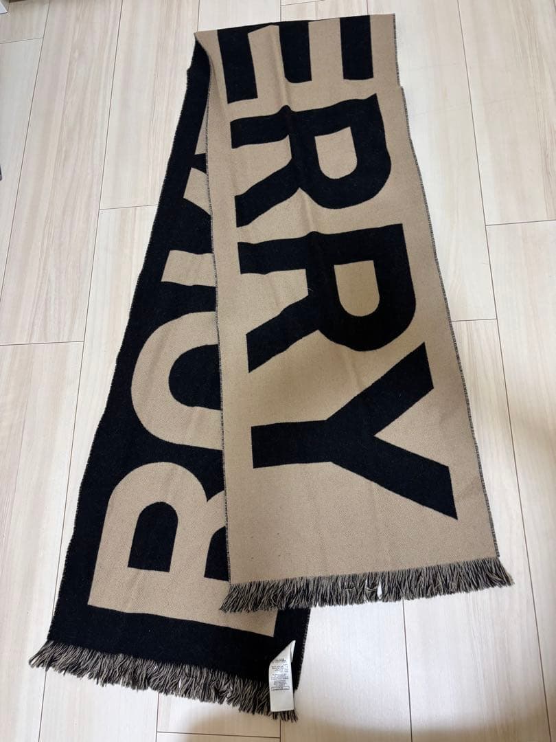 【高山⠀】BURBERRY マフラー