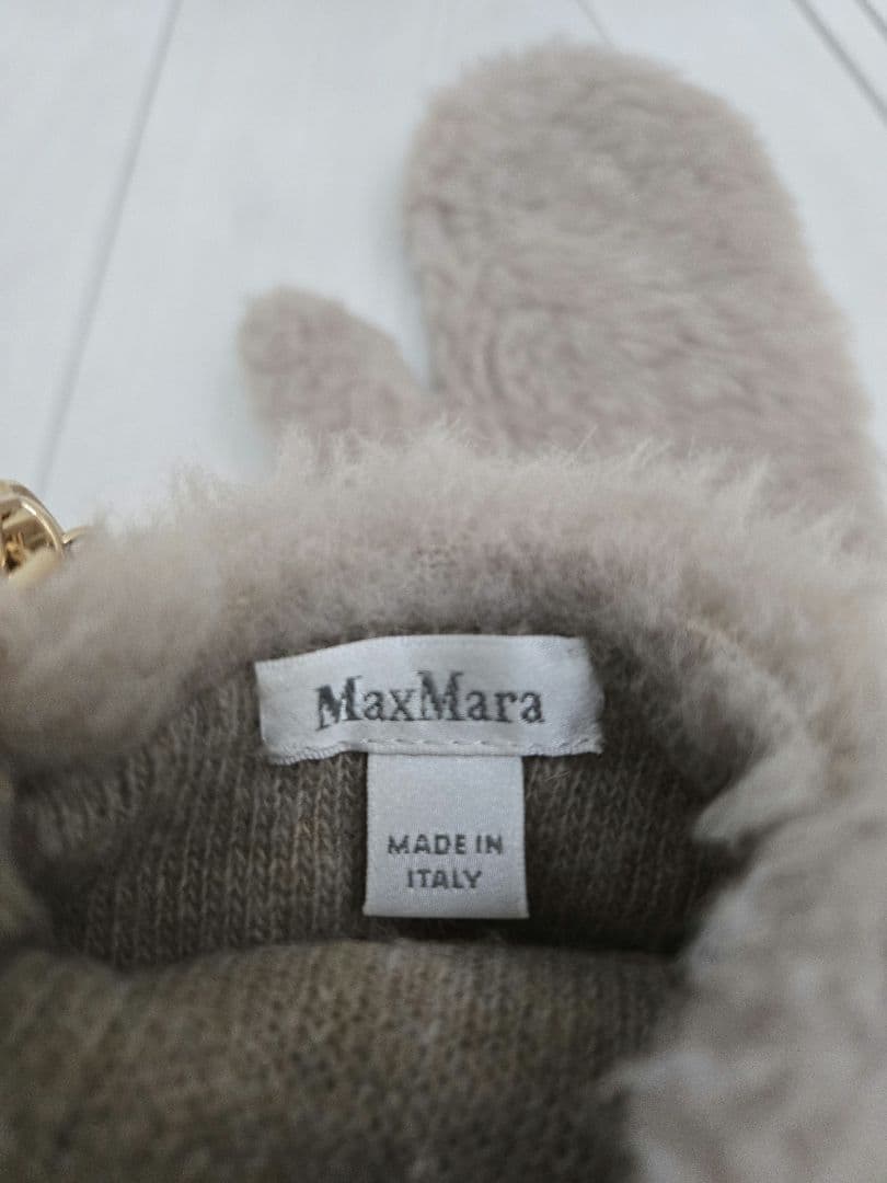 マックスマーラ　テディベアボアミトン