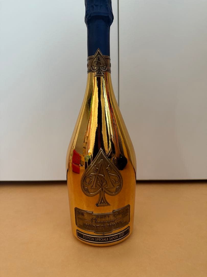 Armand de Brignac ゴールド750ml ベルベットバッグ付き