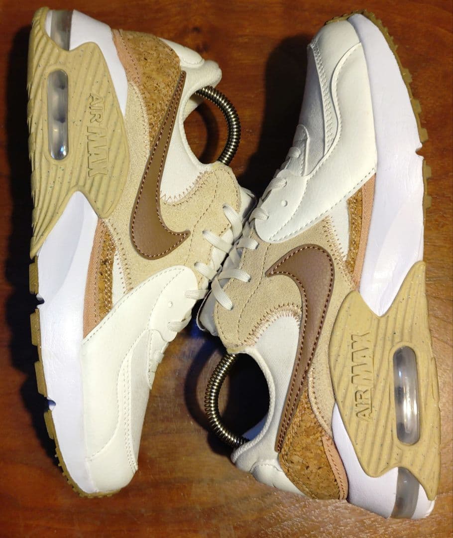 NIKE WMNS AIR MAX EXCEE CORK ナイキスニーカー☆美品