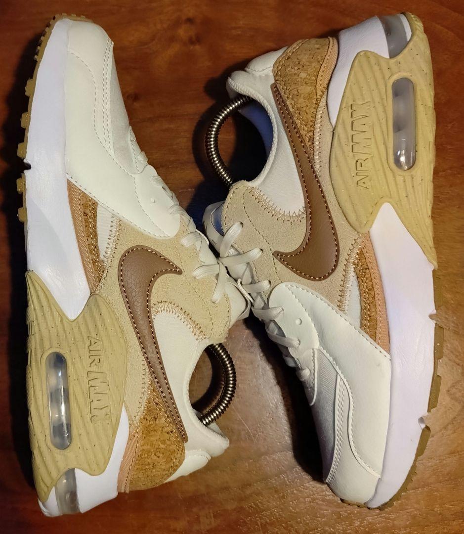 NIKE WMNS AIR MAX EXCEE CORK ナイキスニーカー☆美品