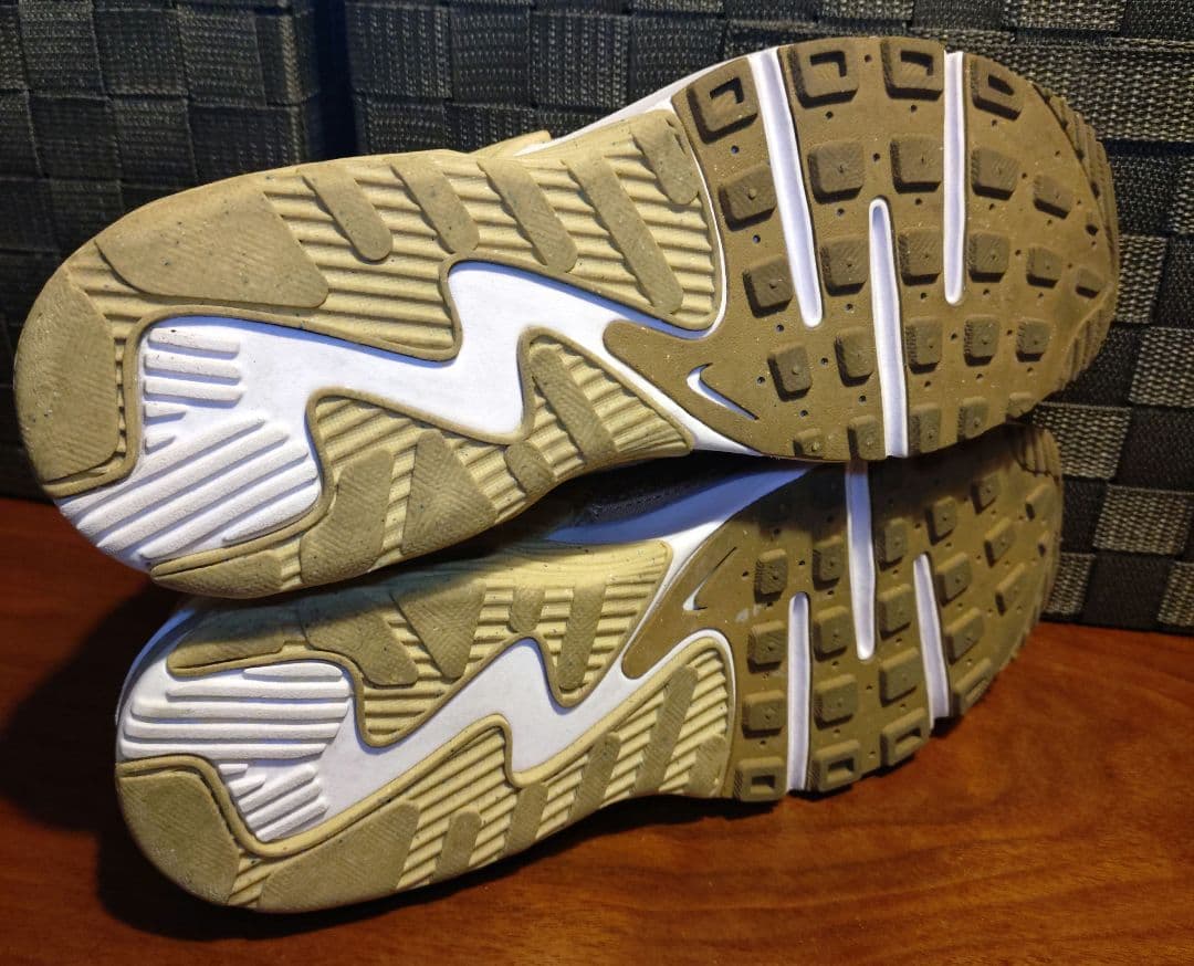 NIKE WMNS AIR MAX EXCEE CORK ナイキスニーカー☆美品