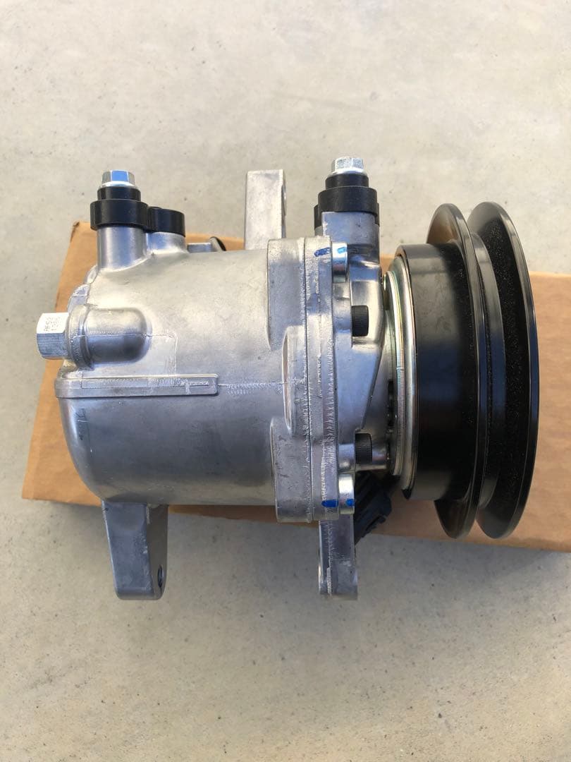 ダイハツハイゼット S201P 新品 ACコンプレッサー エアコンコンプレッサー