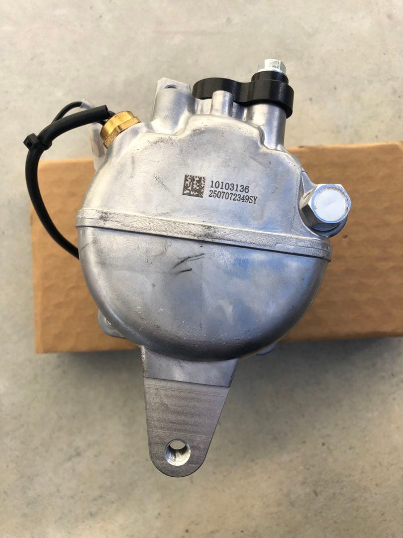 ダイハツハイゼット S201P 新品 ACコンプレッサー エアコンコンプレッサー