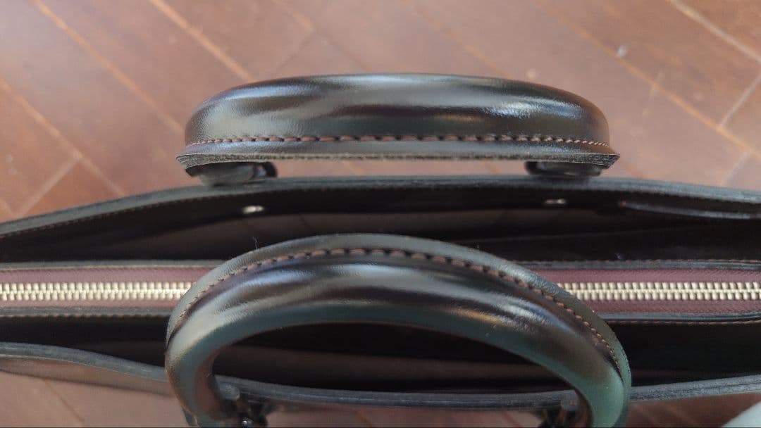 【シナモンではないよミルクだよ？】　制鞄