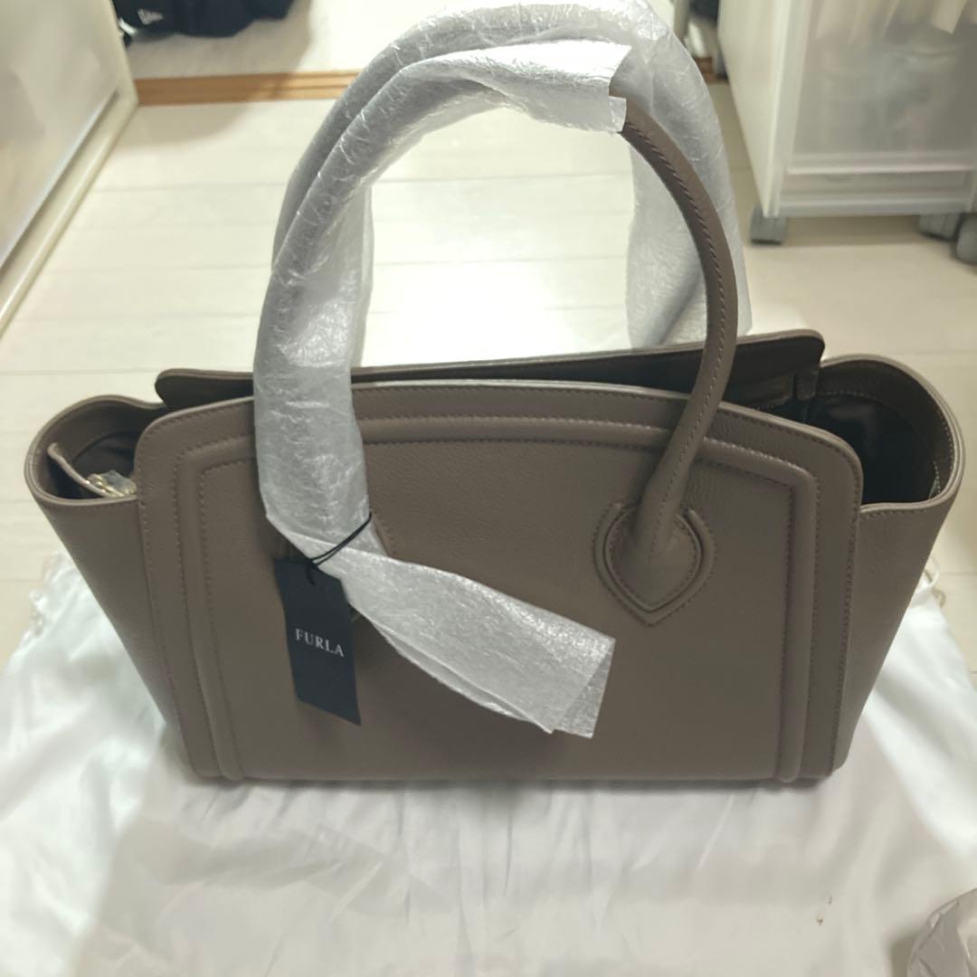値下げ不可 フルラ FURLA M カレッジ トートバッグ・DAINO