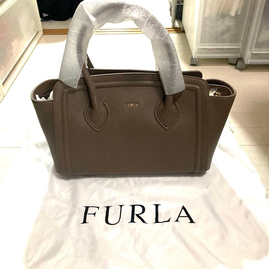 値下げ不可 フルラ FURLA M カレッジ トートバッグ・DAINO