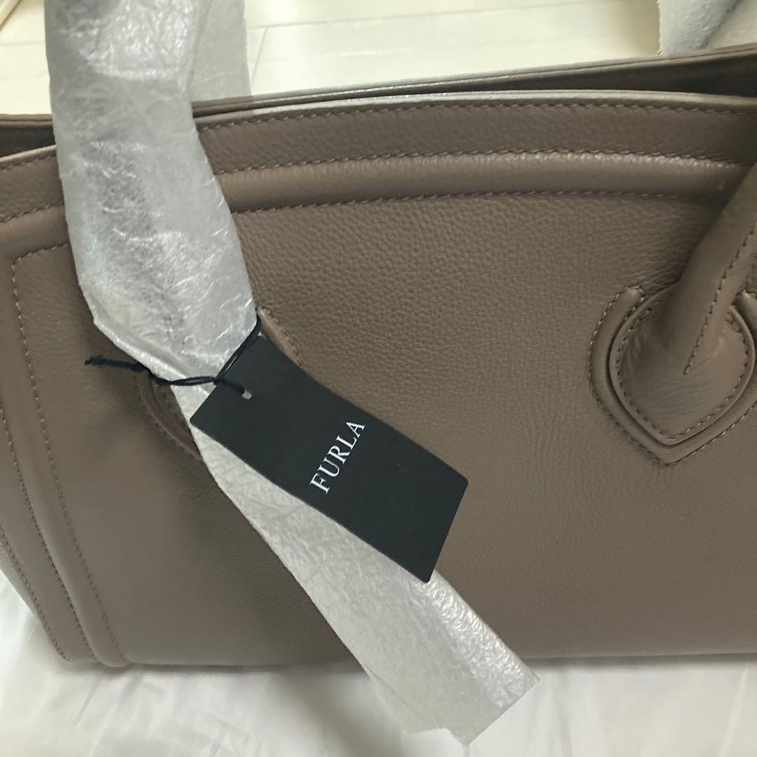 値下げ不可 フルラ FURLA M カレッジ トートバッグ・DAINO