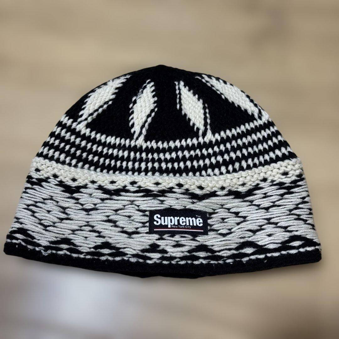 Supreme ニット帽 ブラック・ホワイト