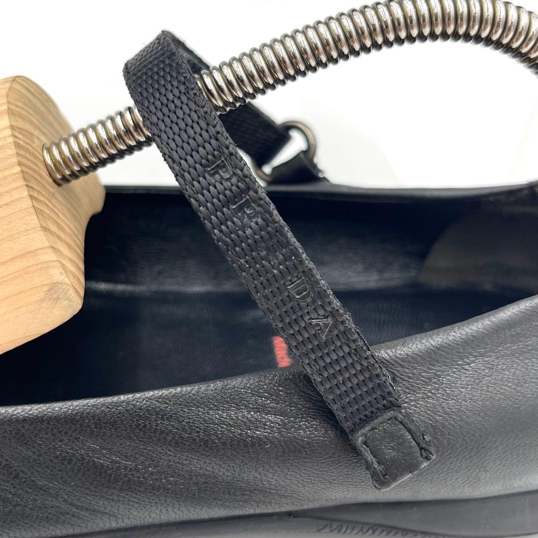 7LS10_美品 プラダ メリージェーン フラットシューズ 黒 ナッパレザー37