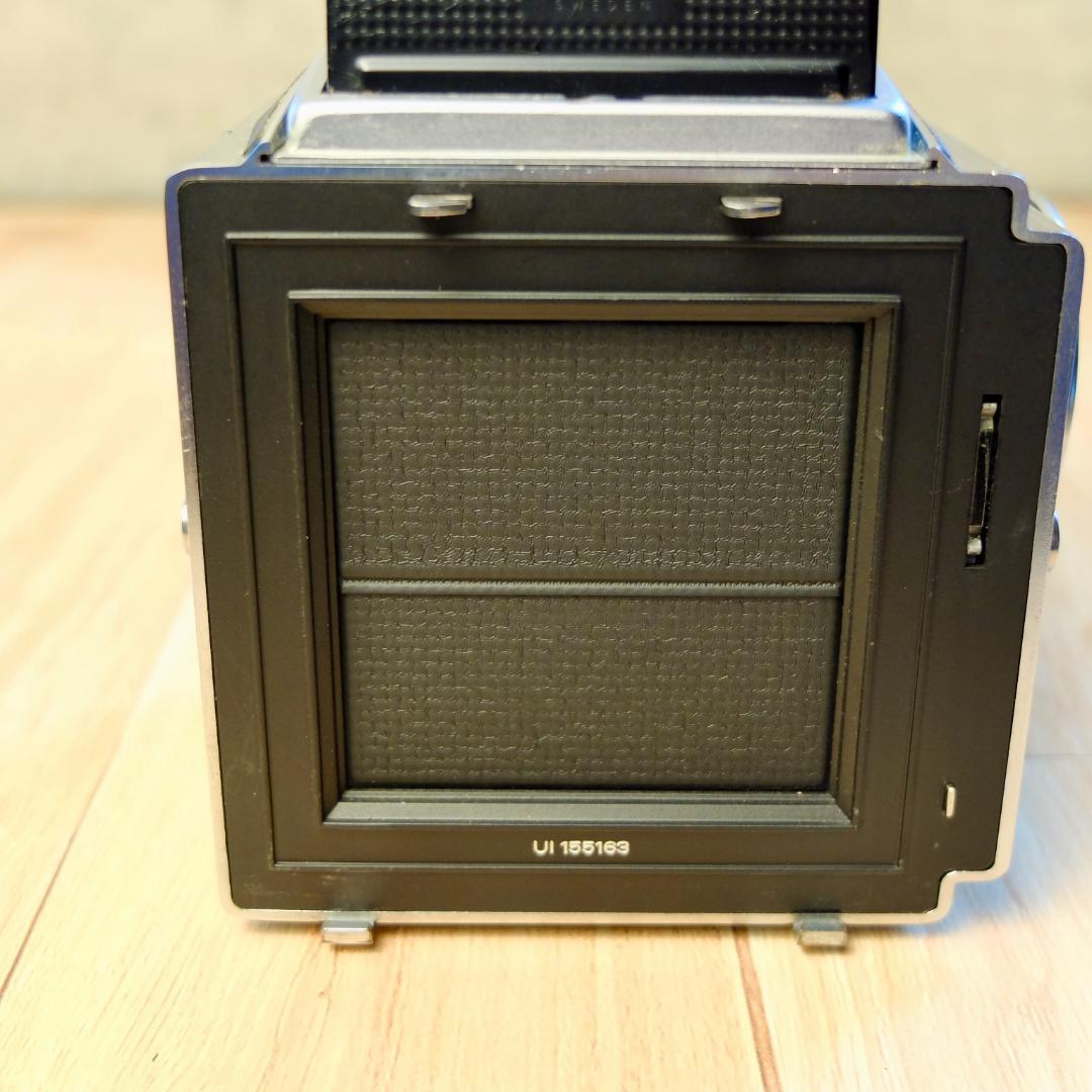 ハッセルブラッド500CM＋ディスタゴンCF 50/4＋フラッシュガンブラケット