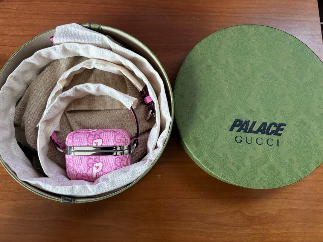 GUCCI×PALACE Airpod Pro case GG-Pスプリーム