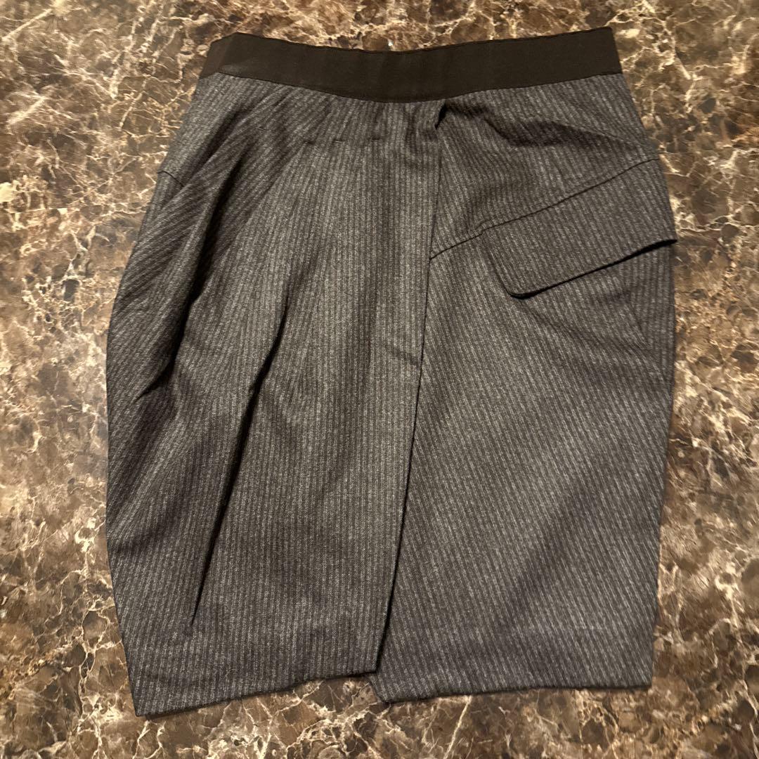 最終価格　ブルネロクチネリ　アシンメトリーストライプ グレー カシミア混