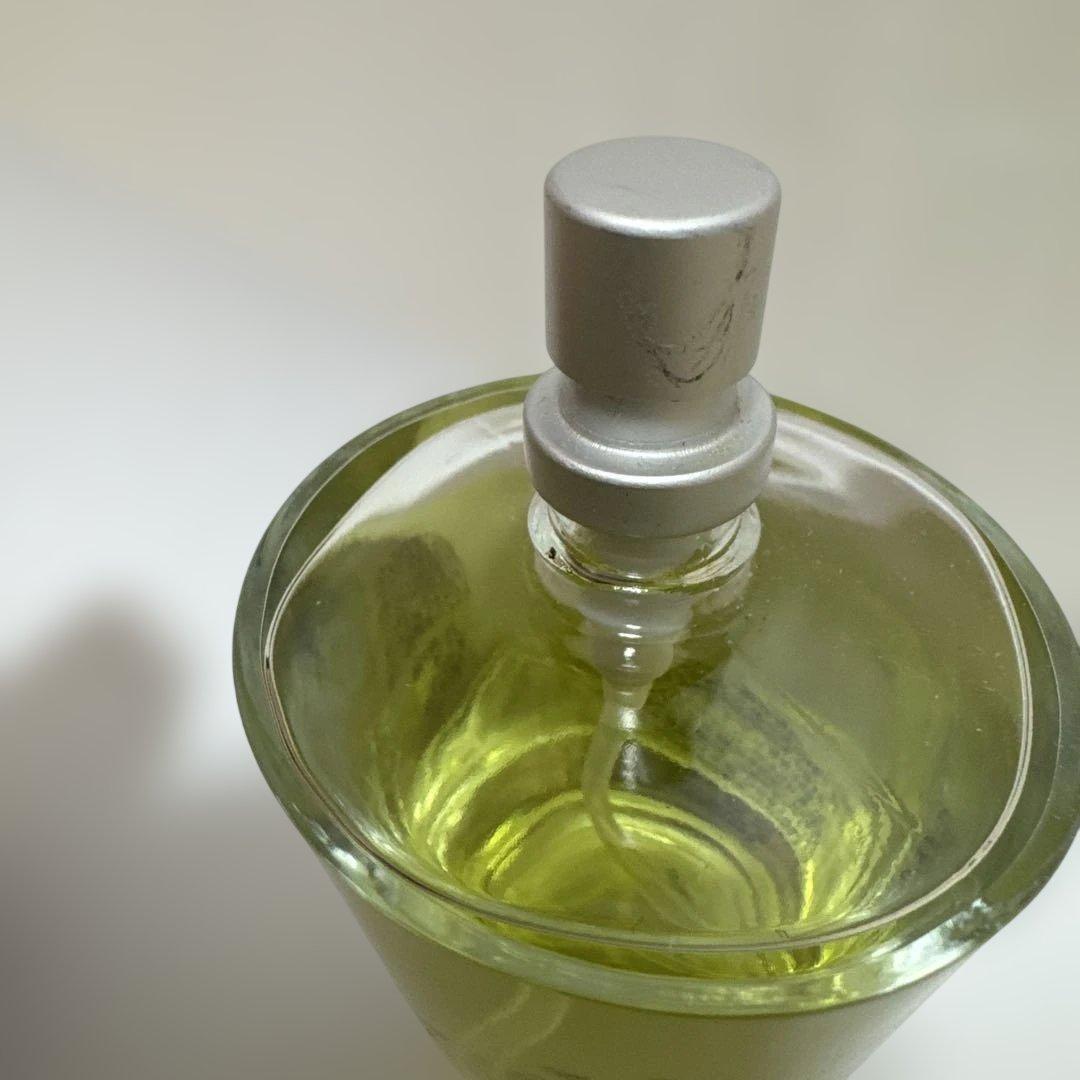 ウッズ オブ ウィンザー 忘れな草　パフュームドトワレ　訳あり　100mlボトル