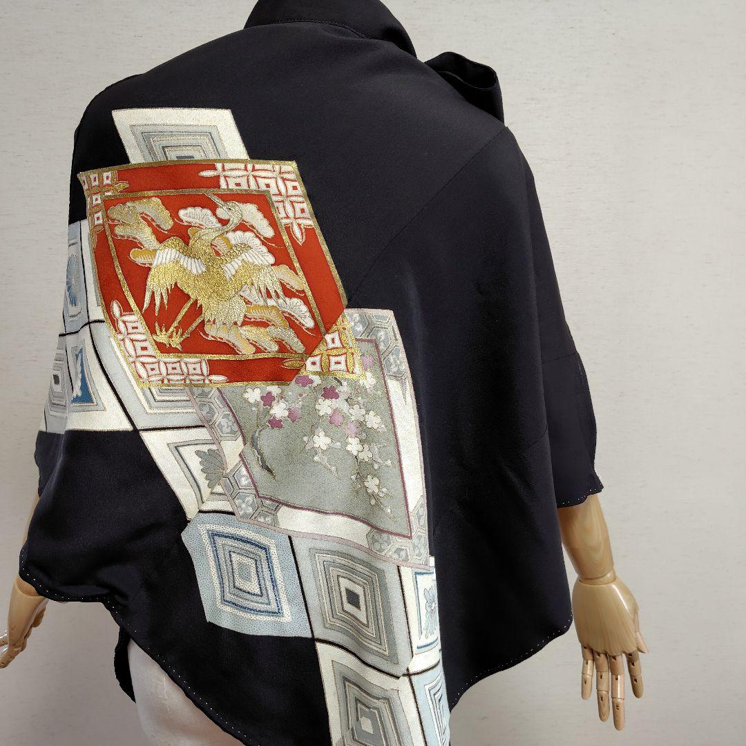 着物リメイク　ケープポンチョ　正絹黒留袖　鶴花柄　オープンファスナー　男女兼用