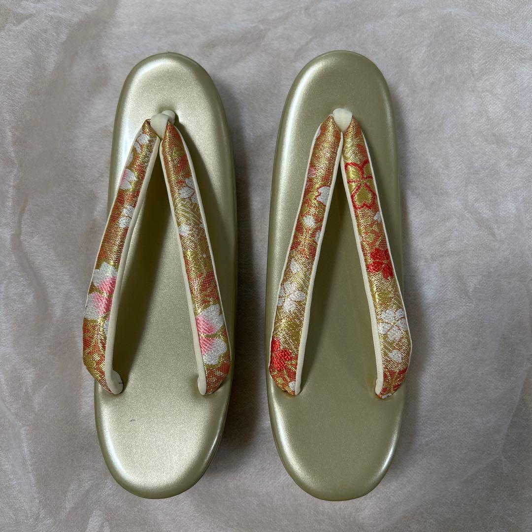 【タイムセール】花柄 和装用バッグ、草履セット 新品