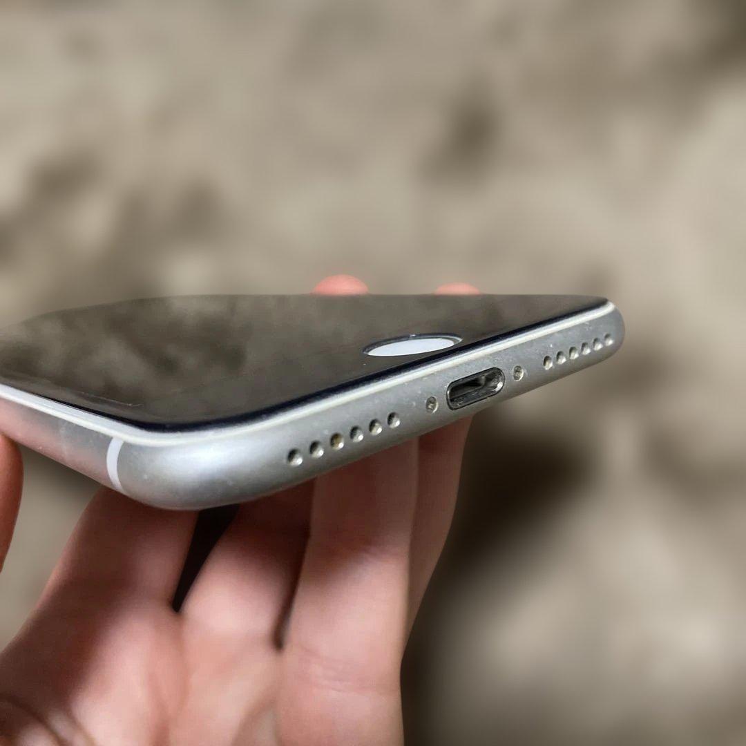 Apple iPhone8 ホワイト