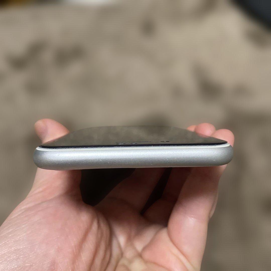 Apple iPhone8 ホワイト